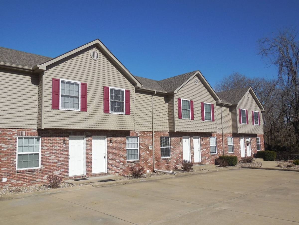Apartment for rent at 210 Liberty St, Edwardsville, IL 62025