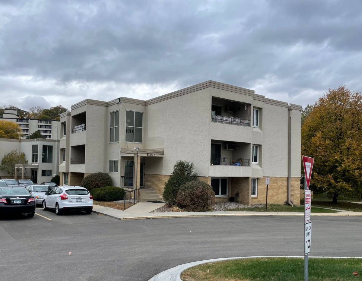 Apartment for rent at 1911 Viking Dr NW, Rochester, MN 55901