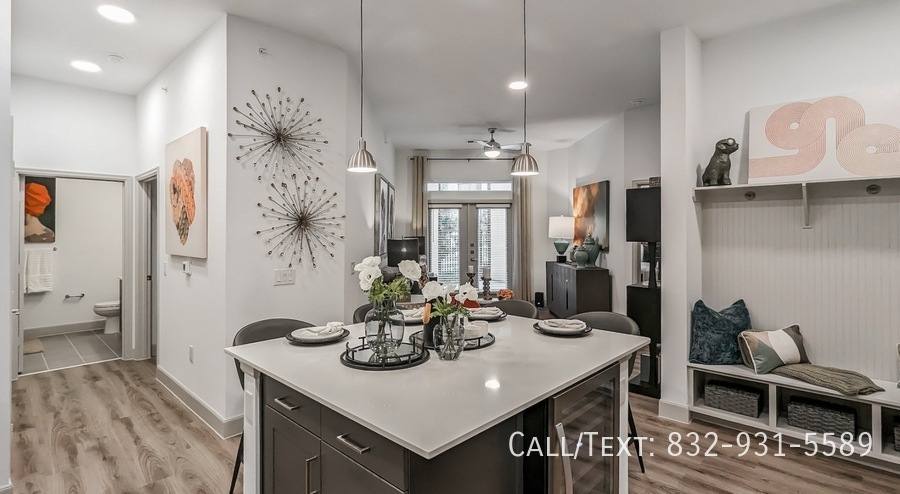 Apartment for rent at 1718 W 34th St #TRGO1, Houston, TX 77018
