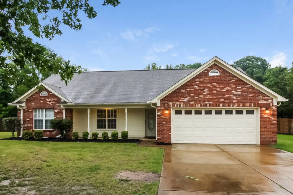 House for rent at 3412 Pendulum Dr E, Hernando, MS 38632