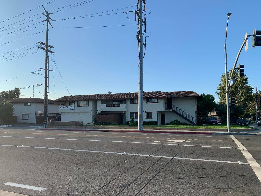 Apartment for rent at 2151 Canyon Dr #C, Costa Mesa, CA 92627