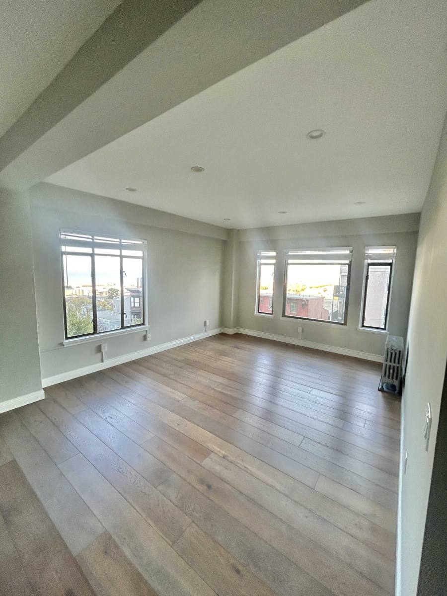 Apartment for rent at 900 Chestnut St #202, San Francisco, CA 94109