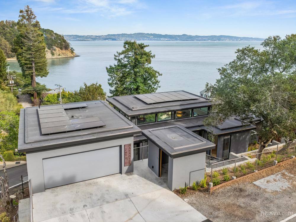 House for rent at 2490 Paradise Dr, Belvedere Tiburon, CA 94920