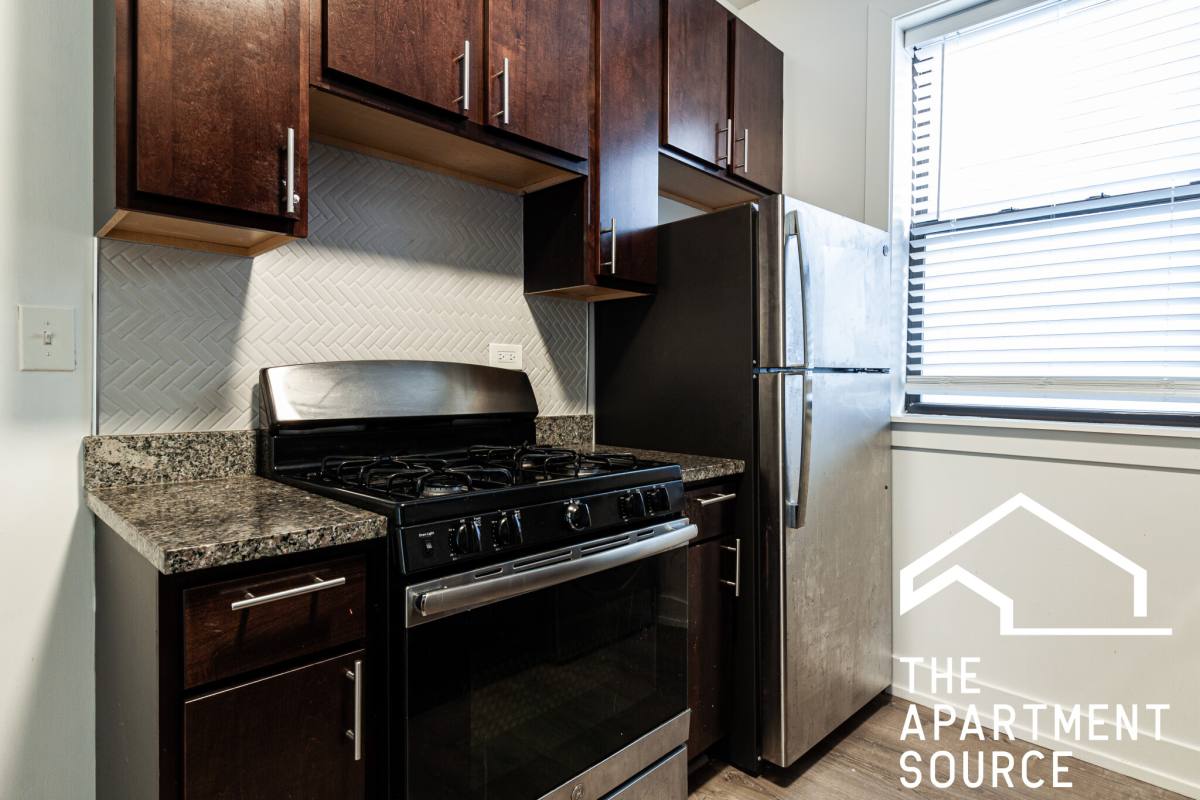 Apartment for rent at 813 W Waveland #S1, Chicago, IL 60613