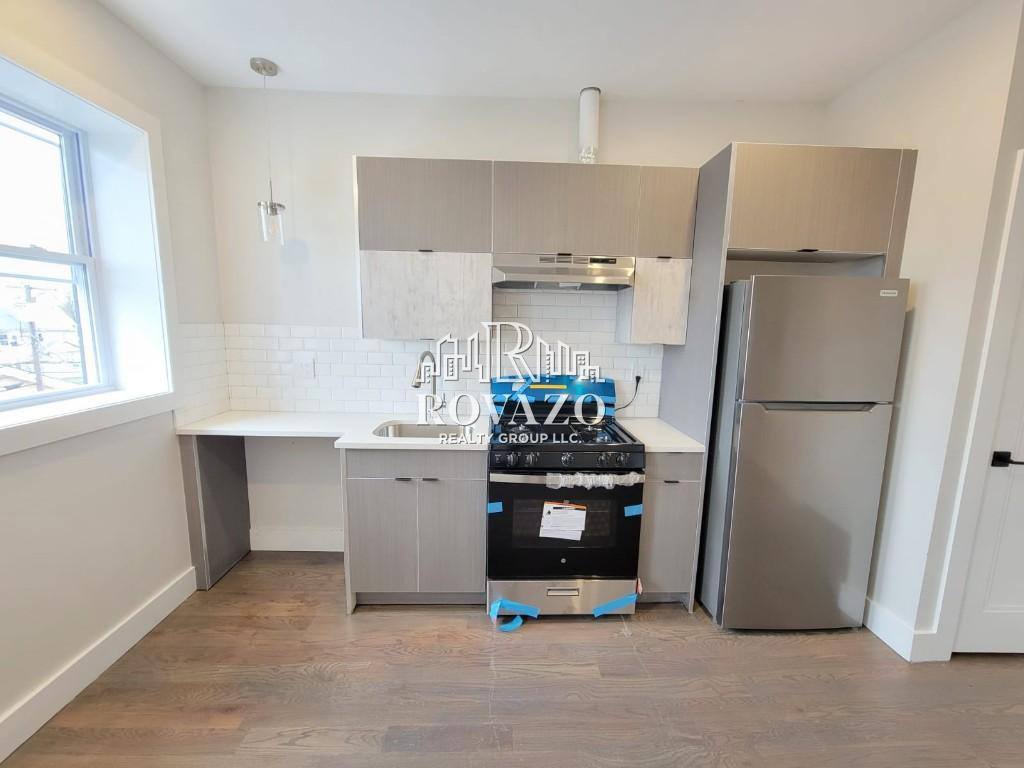 Apartment for rent at 535 Hawthorne Ave #207C, Newark, NJ 07112