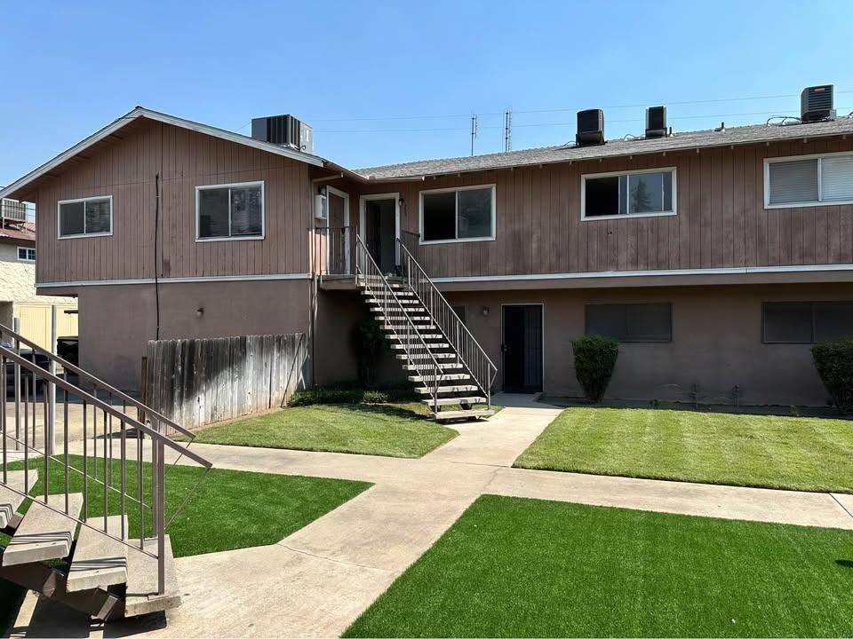 Apartment for rent at 1150 Tollhouse Rd #202, Fresno, CA 93712