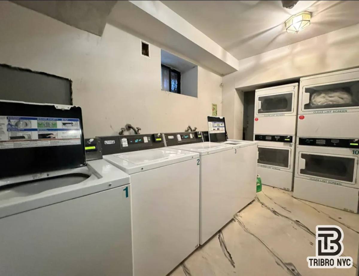 Apartment for rent at 489 Washington Ave #2B, Brooklyn, NY 11238