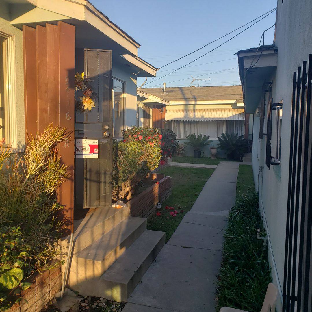 Apartment for rent at 9416 State St, South Gate, CA 90280