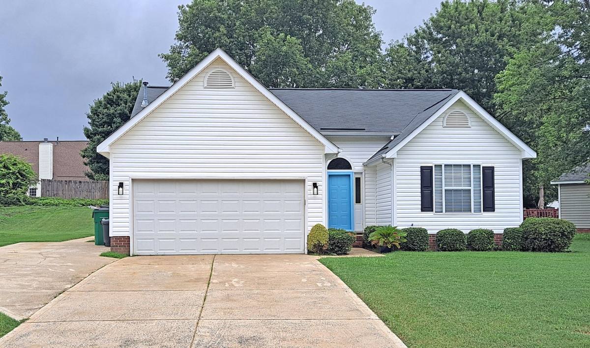House for rent at 15008 Copper Ridge Trail, Charlotte, NC 28273