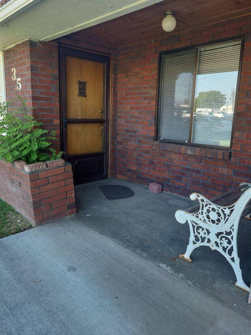 Apartment for rent at 35 37 E St NW, Ephrata, WA 98823