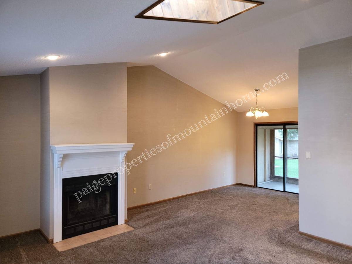 Condo for rent at 605 Cooper Estates, Mountain Home, AR 72653