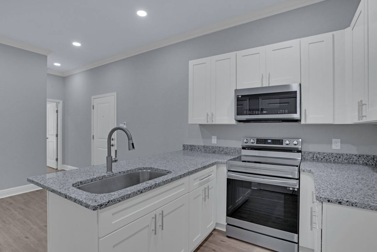 Apartment for rent at 305 Pine St, Monroe, LA 71201