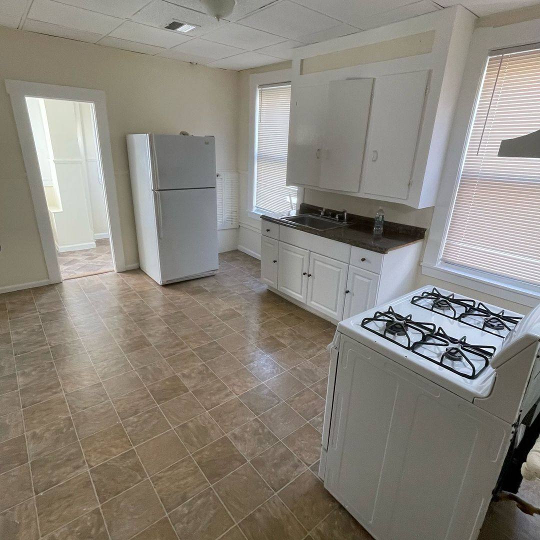 Apartment for rent at 14-16 Dublin St, Lowell, MA 01854