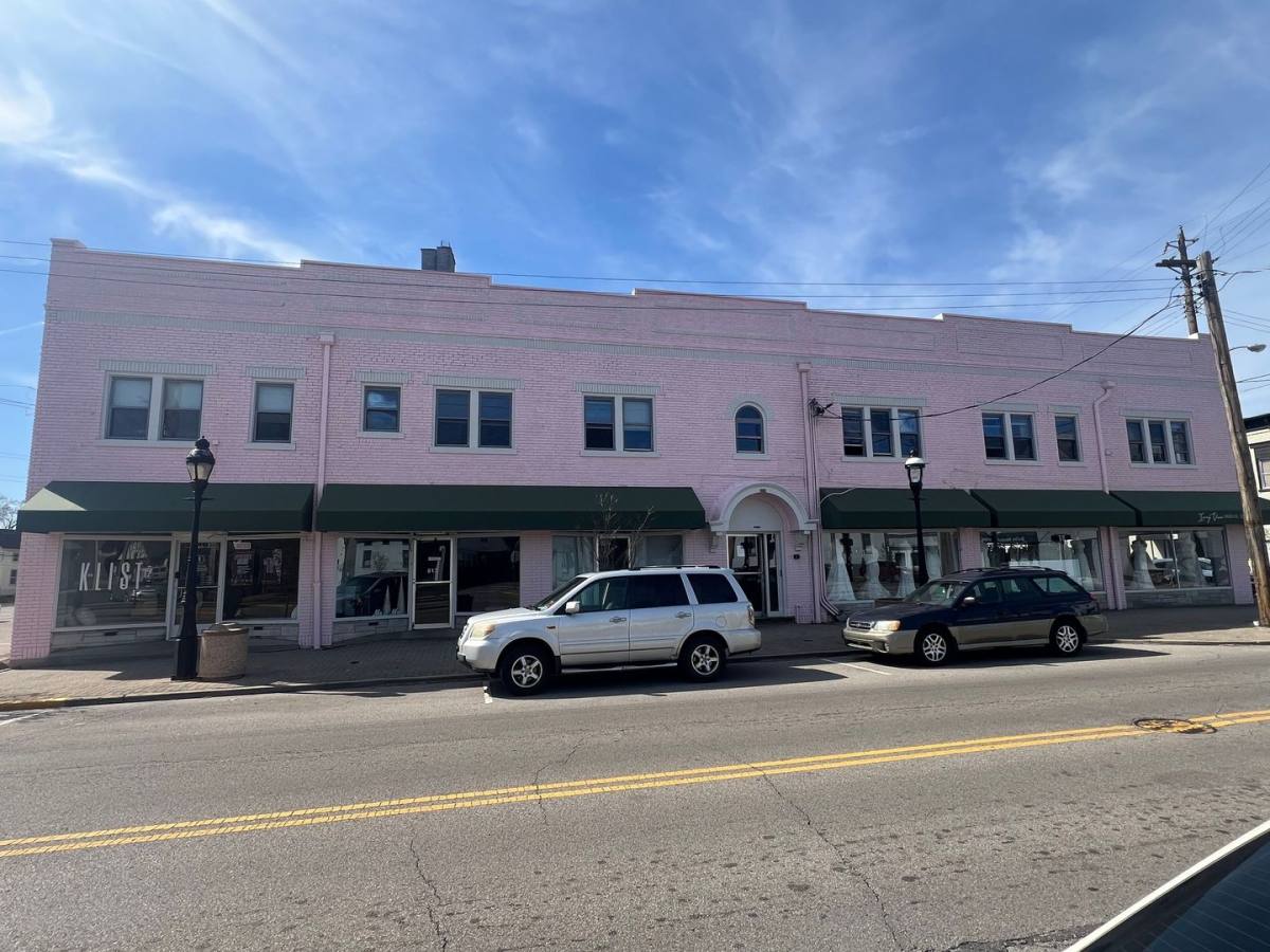 Apartment for rent at 301-305 W Benson St, Cincinnati, OH 45215