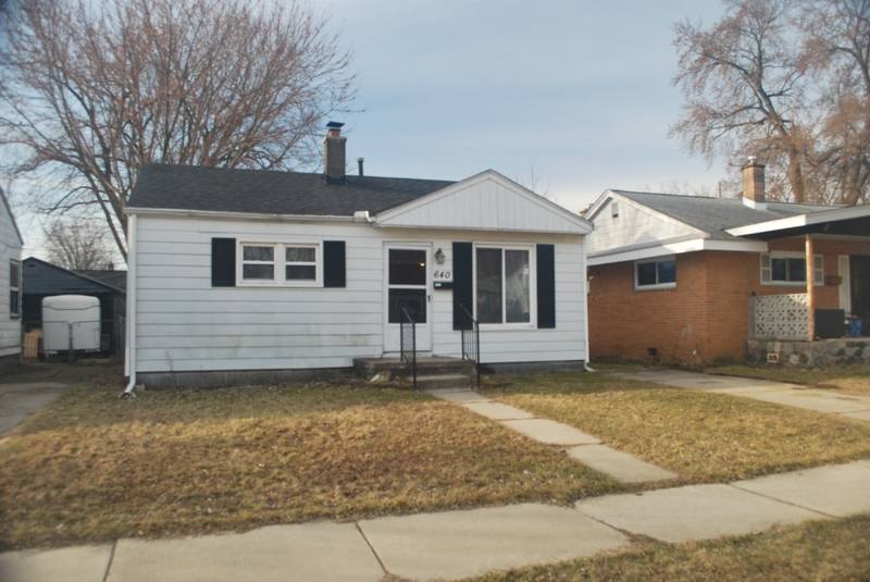 House for rent at 640 E Kalama, Madison Heights, MI 48071