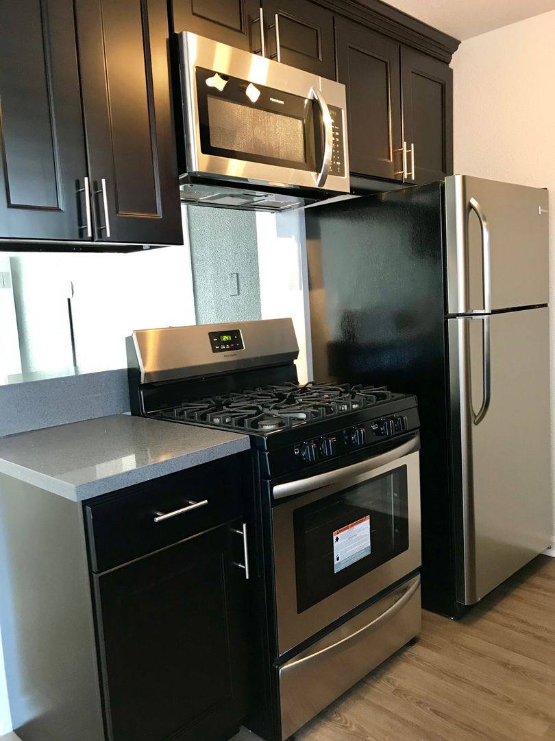 Apartment for rent at 317 E La Palma Ave, Anaheim, CA 92801