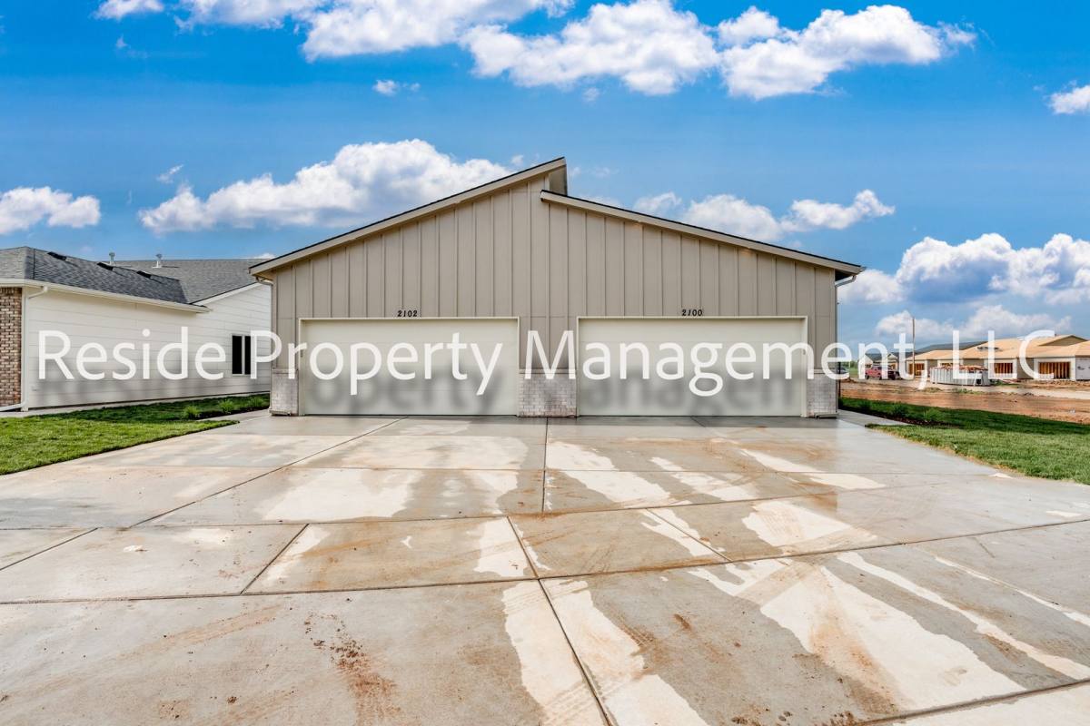 Townhouse for rent at 2150 N Melody Court, Goddard, KS 67052