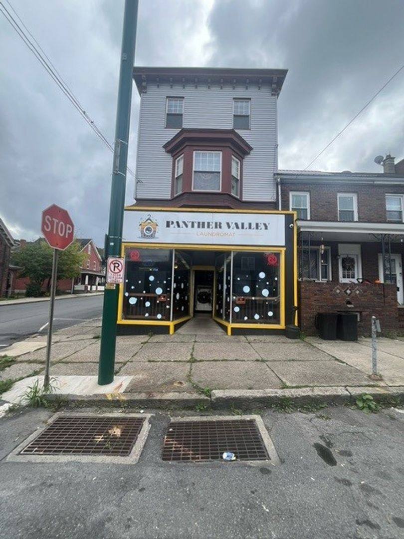 Apartment for rent at 4 Spring Garden St, Lansford, PA 18232