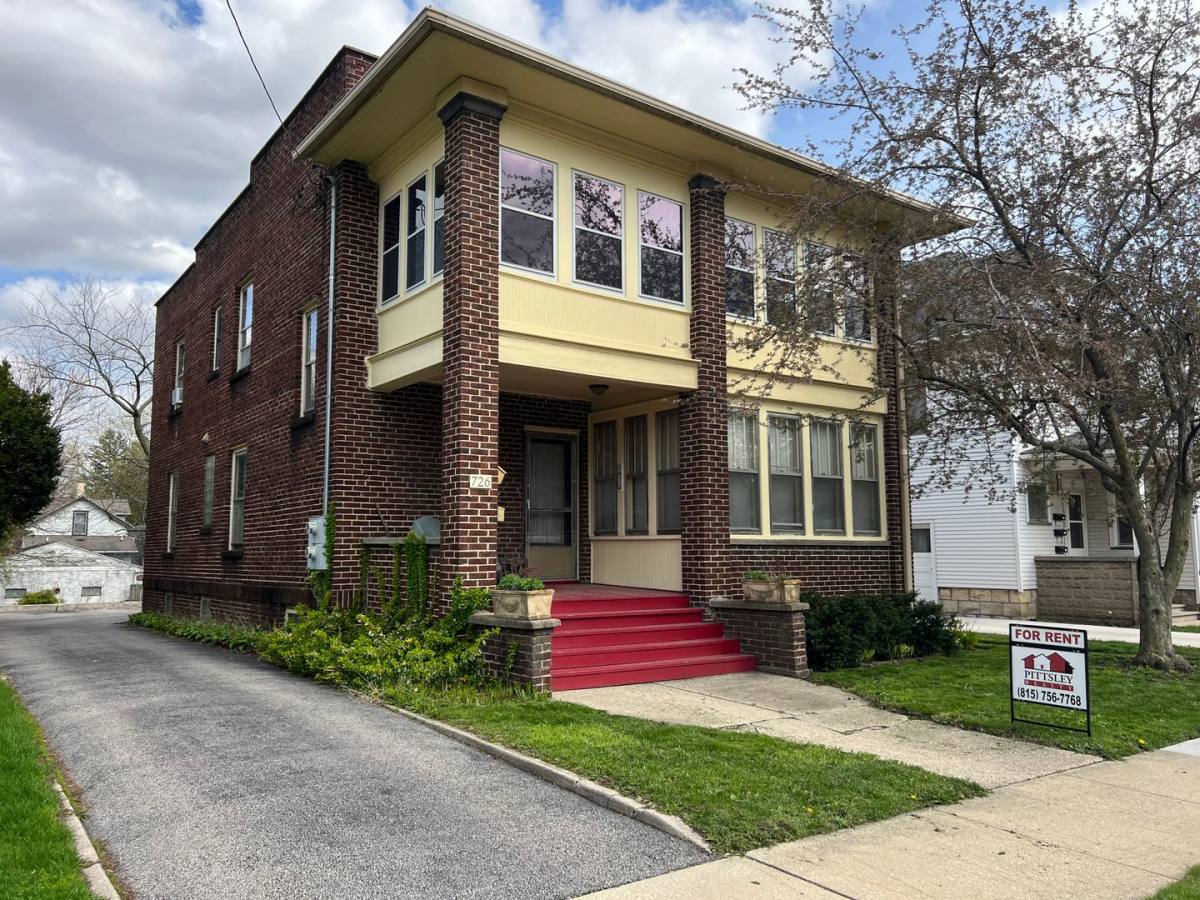 Apartment for rent at 726 N Seventh St, Dekalb, IL 60115