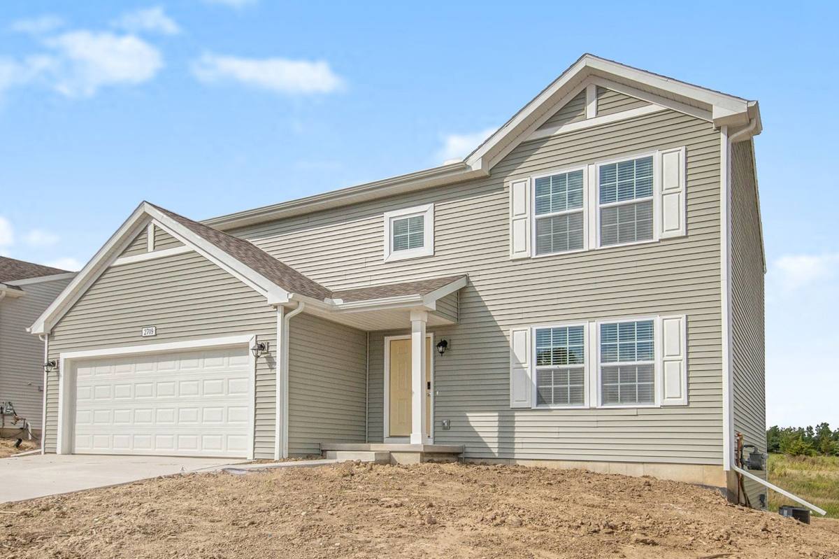 House for rent at 5365 Eagle Glen Ave SW, Wyoming, MI 49509