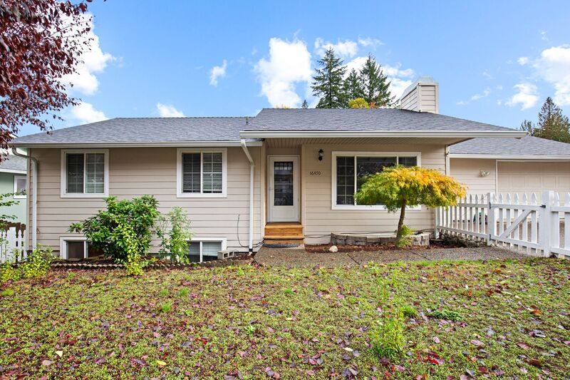 Townhouse for rent at 16470 SW Gleneagle Dr, Sherwood, OR 97140