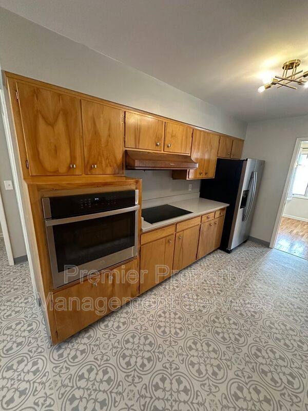 Apartment for rent at 913 Rimrock Rd, Billings, MT 59102