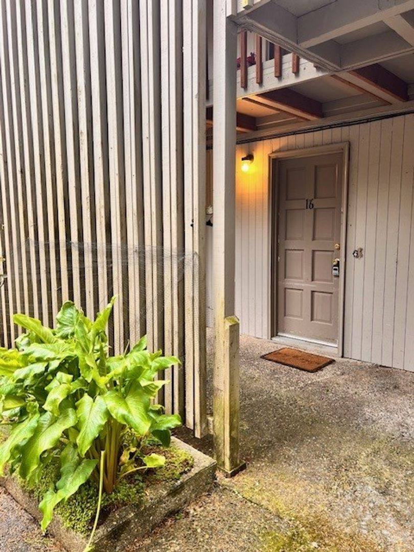 Apartment for rent at 3615 Frontage Rd, Reedsport, OR 97467