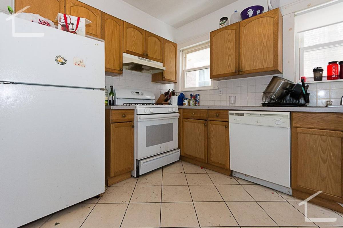 Apartment for rent at 10-11 Chester St #2, Allston, MA 02134