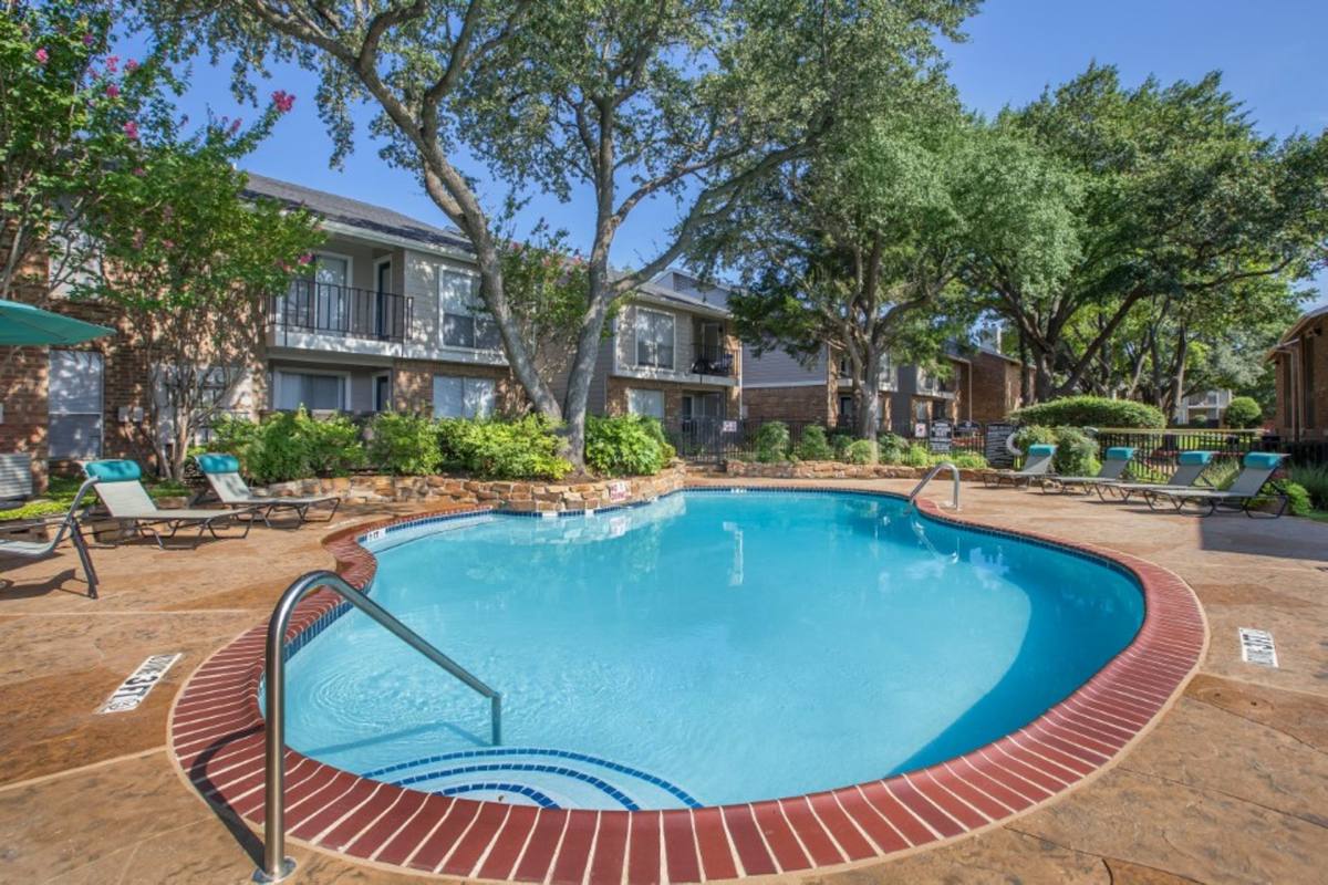 Apartment for rent at 2408 Forest Oaks Lane, Arlington, TX 76006
