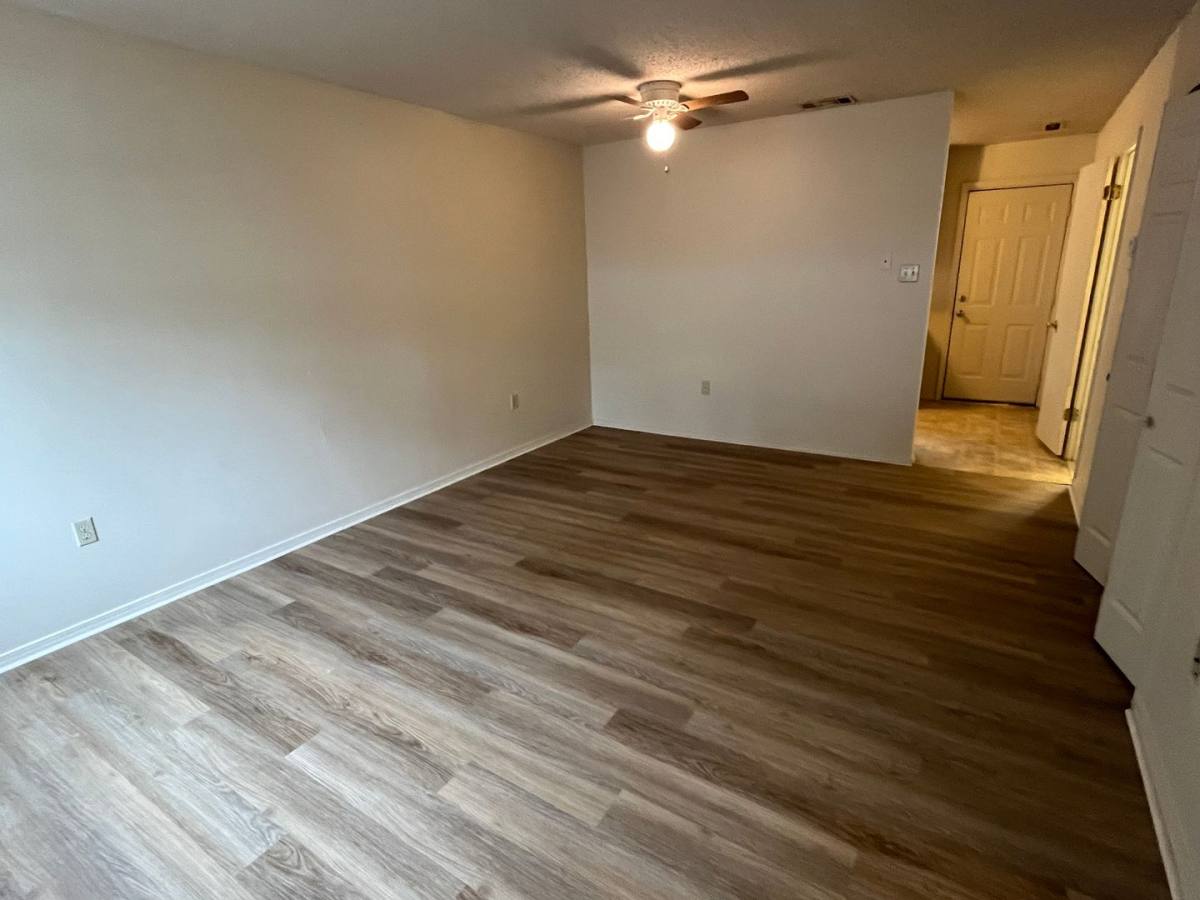Townhouse for rent at 301 N Joplin Ave, Russellville, AR 72801