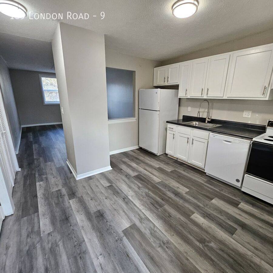 Apartment for rent at 159 London Rd #9, Delaware, OH 43015