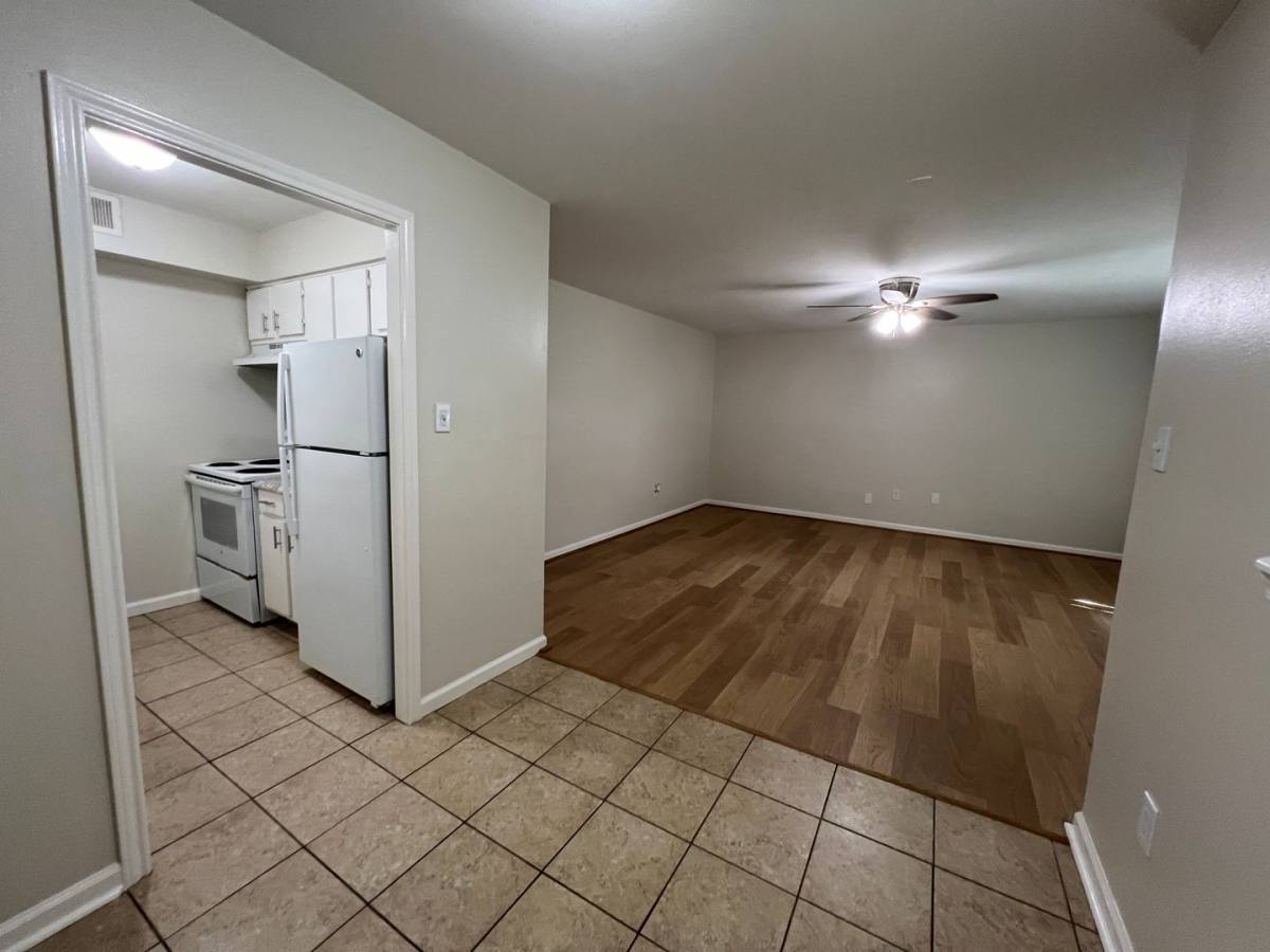Apartment for rent at 130 Oyster Creek Dr, Lake Jackson, TX 77566