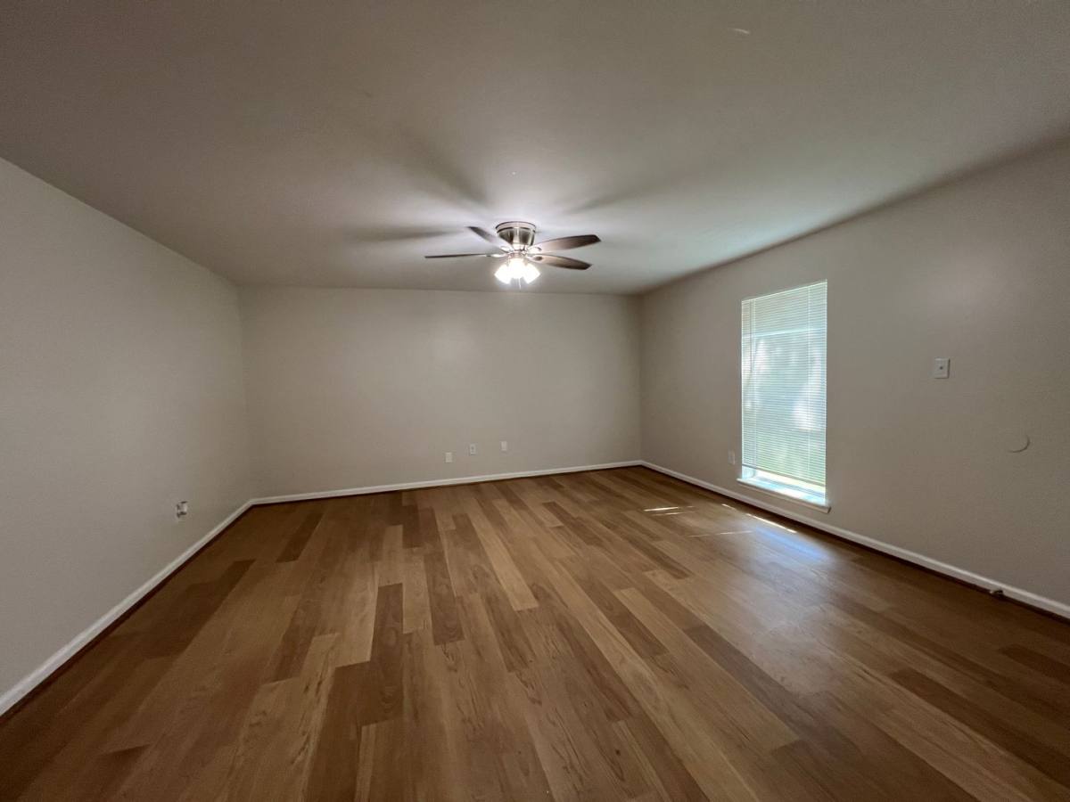 Apartment for rent at 130 Oyster Creek Dr, Lake Jackson, TX 77566