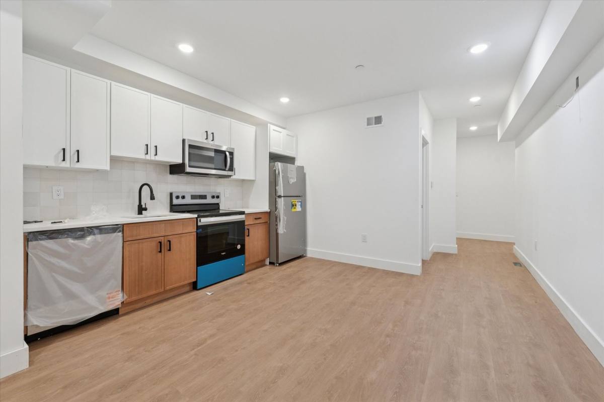 Apartment for rent at 2520 N Front St, Philadelphia, PA 19133