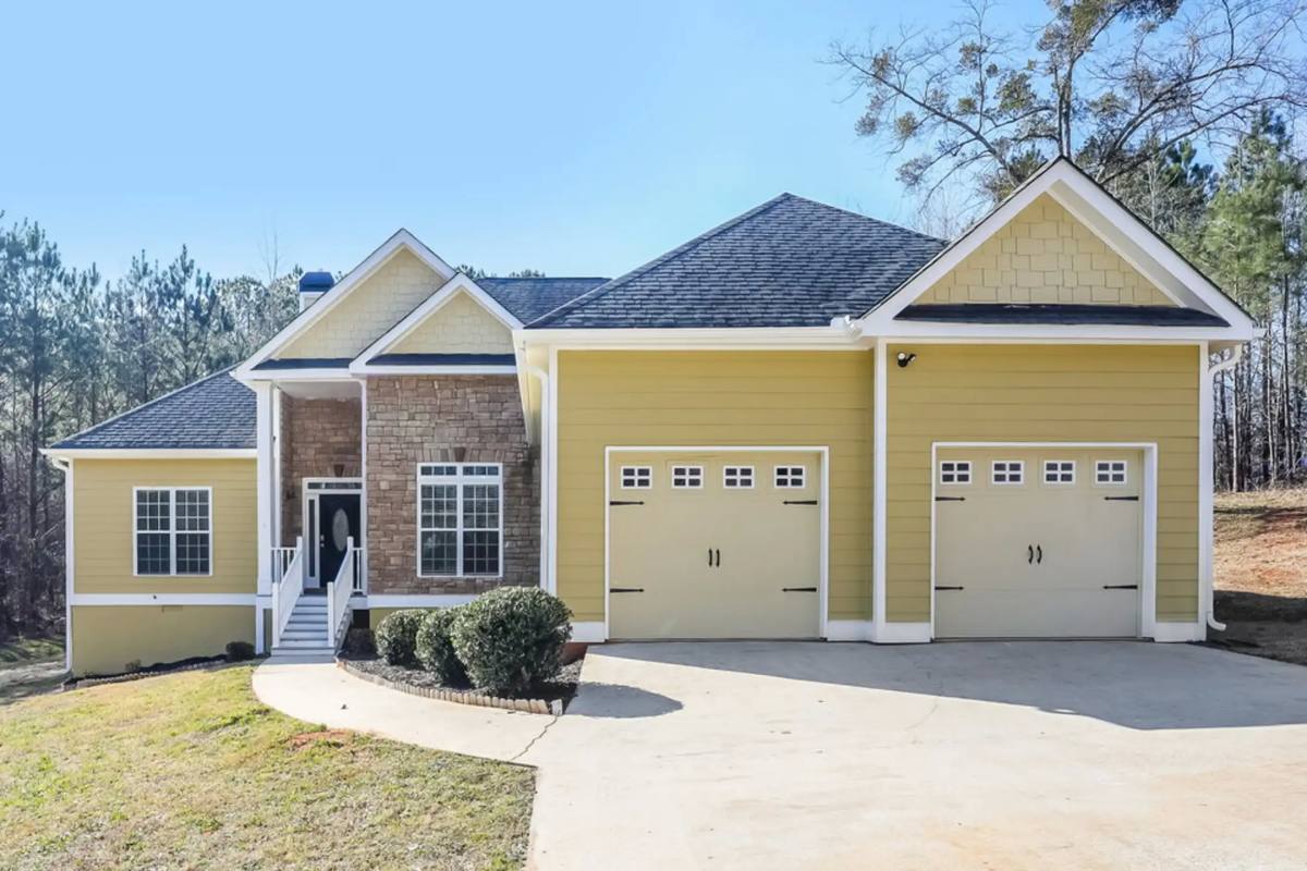 House for rent at 101 Landon Dr, Whitesburg, GA 30185