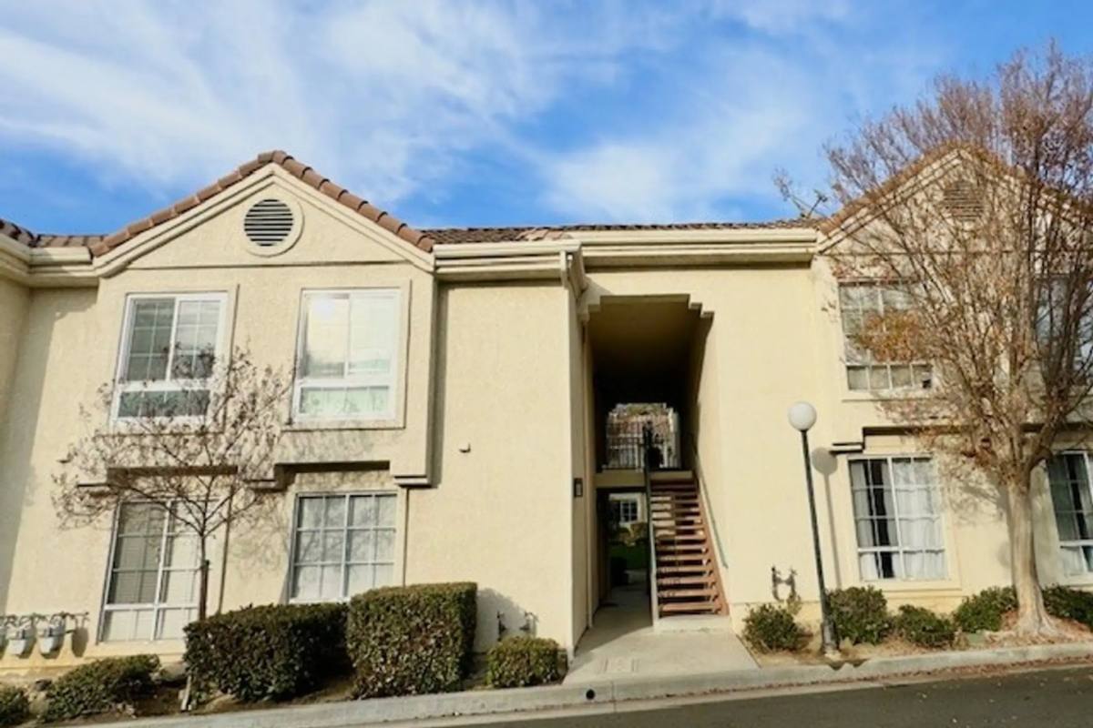 Condo for rent at 4201 Las Virgenes Rd #107, Calabasas, CA 91302