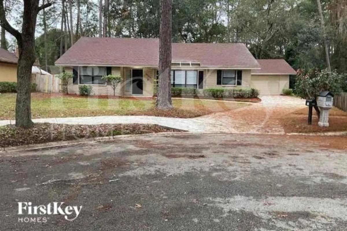 House for rent at 9746 Sharing Cross Court, Jacksonville, FL 32257