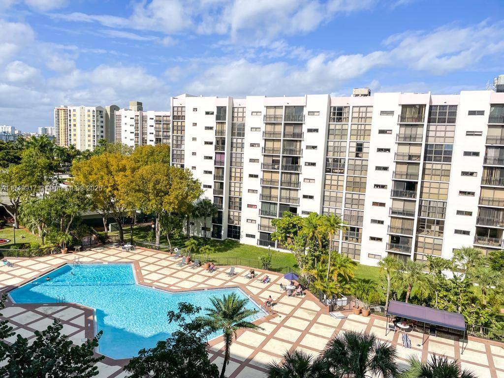 Apartment for rent at 16919 N Bay Rd #706, North Miami Beach, FL 33160