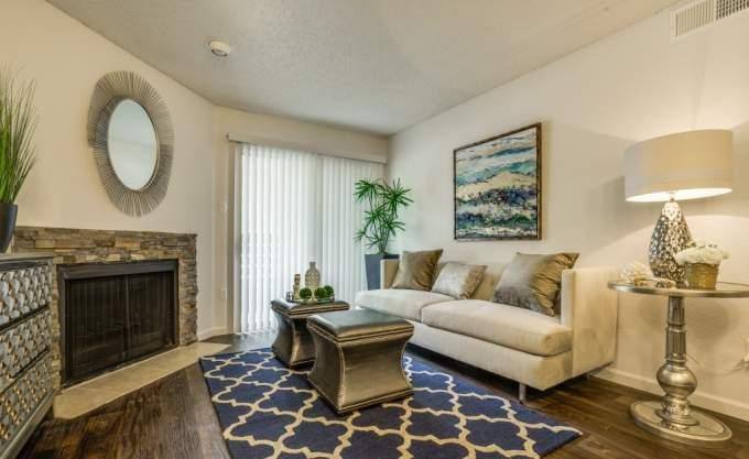 2508 Forest Point Dr, Arlington, TX 76006