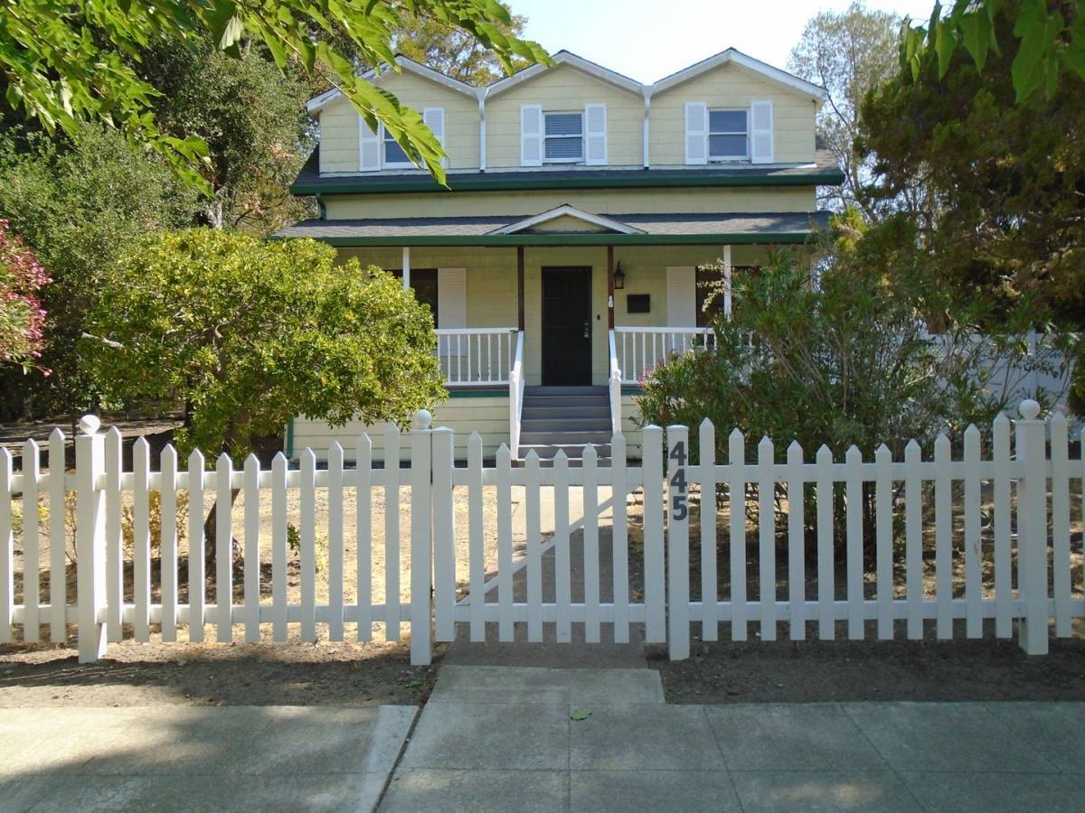 Apartment for rent at 445 E H St, Benicia, CA 94510