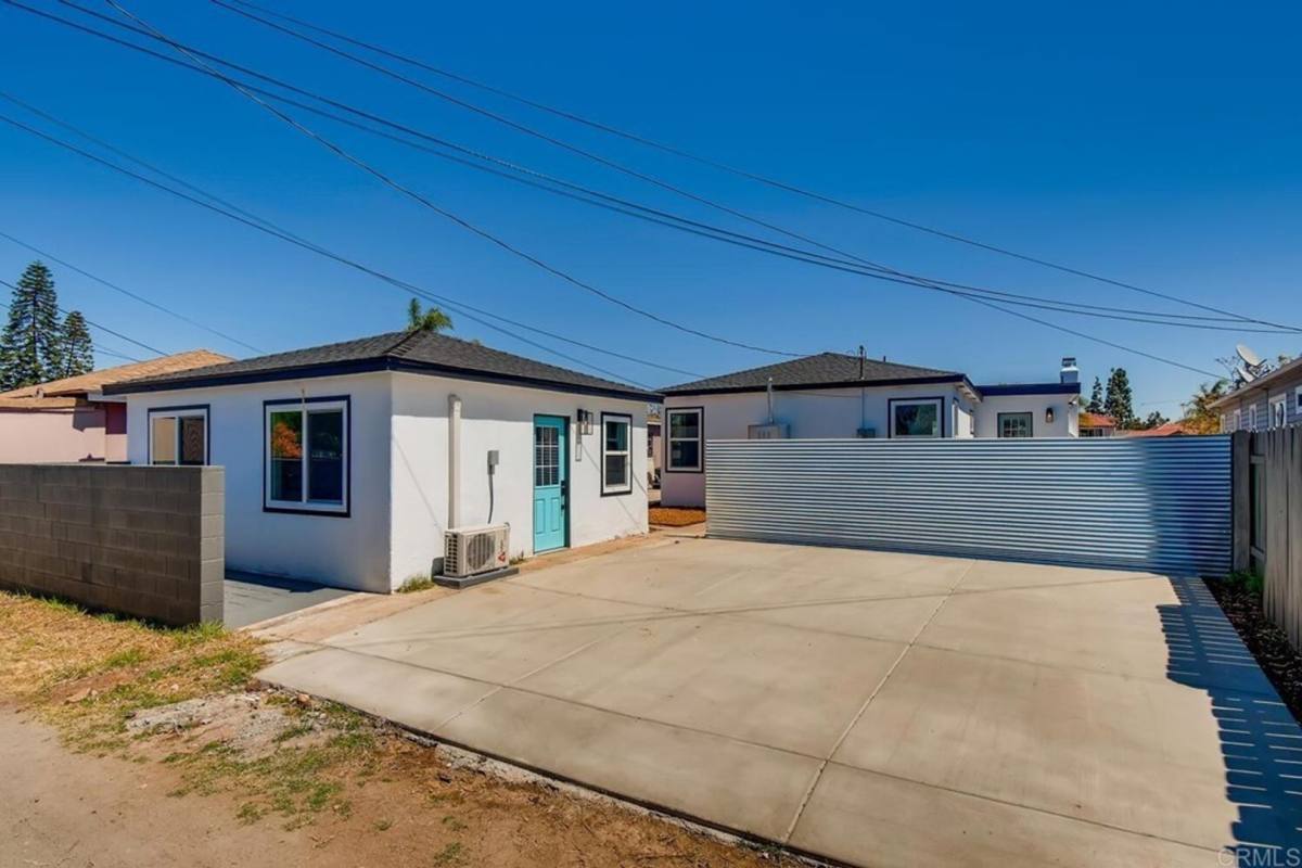 House for rent at 4806 Rolando Blvd, San Diego, CA 92115