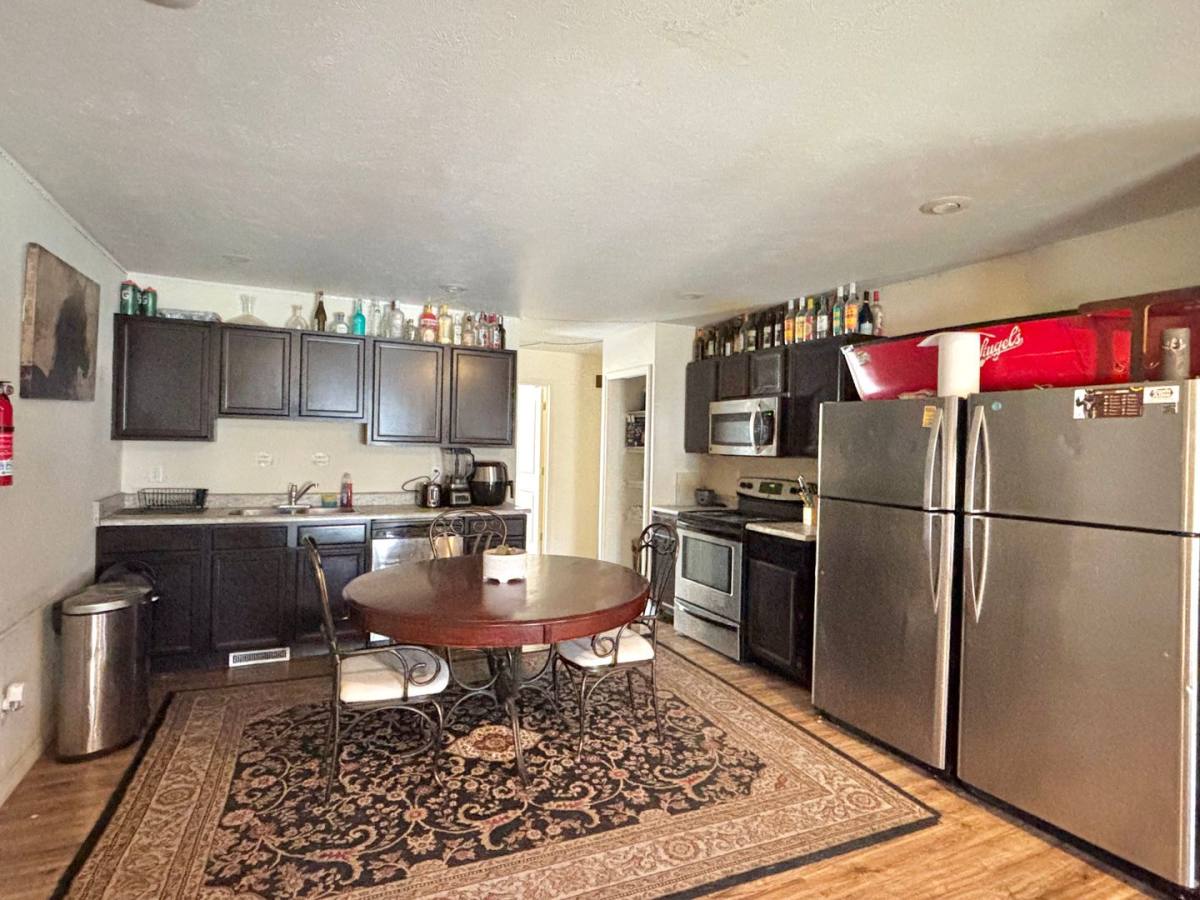 Apartment for rent at 1203 -1207 Euclid, Kalamazoo, MI 49006