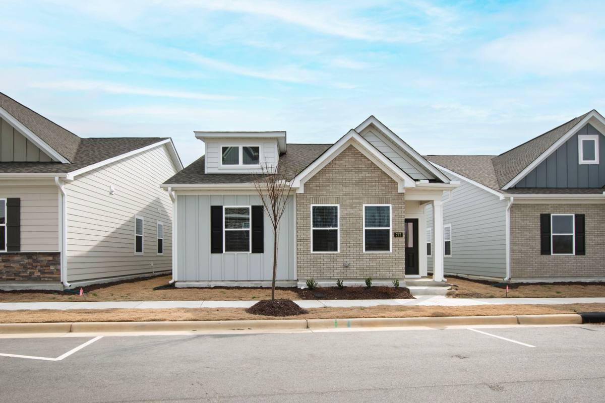 House for rent at 727 Dorset Stream Dr, Fuquay Varina, NC 27526