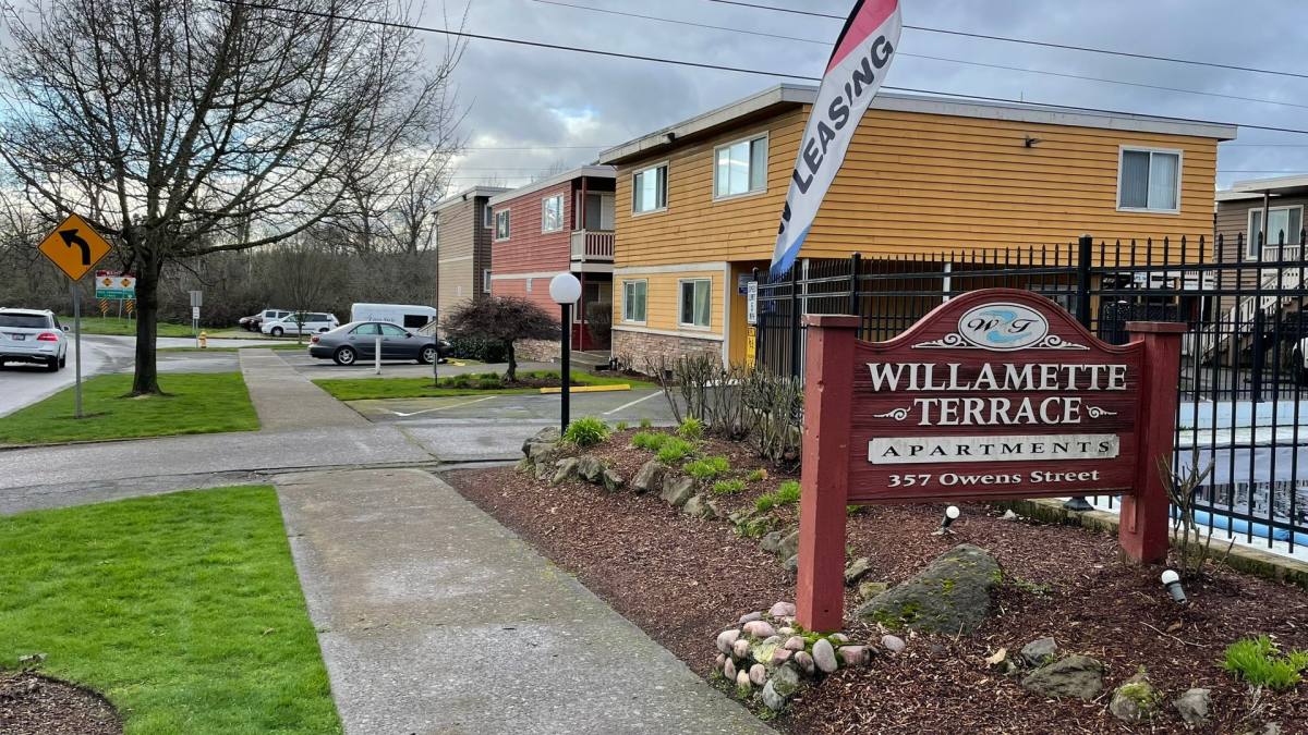 Apartment for rent at 357 Owens St S, Salem, OR 97302