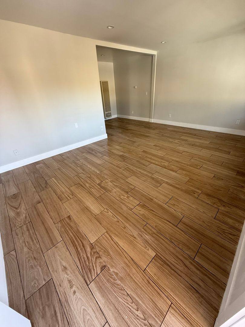 Apartment for rent at 9949 Pinewood Ave, Tujunga, CA 91042
