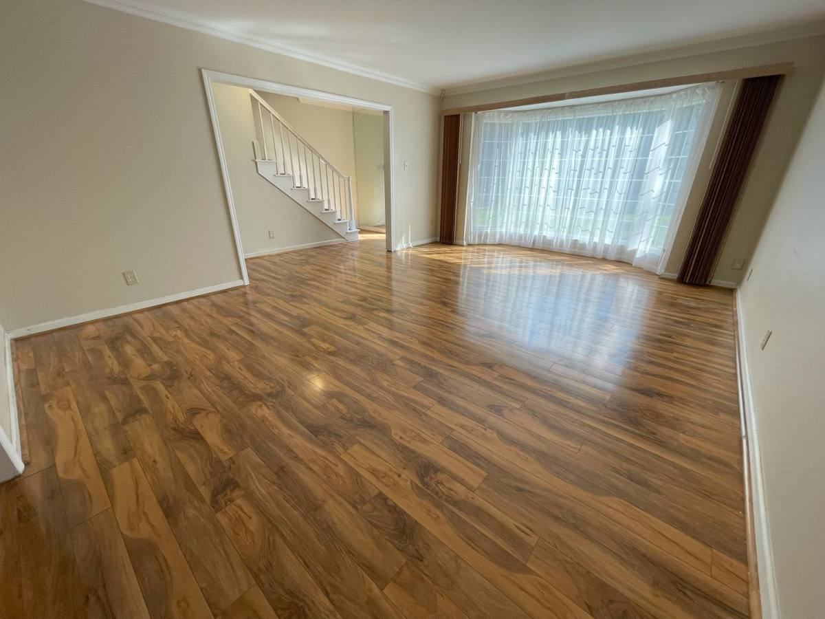 Apartment for rent at 3 Banbury Lane, Chapel Hill, NC 27517