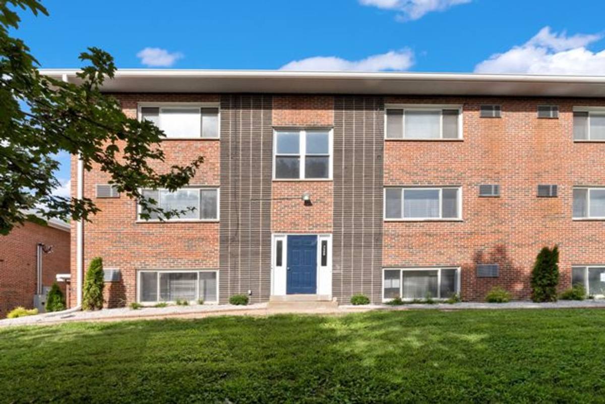Apartment for rent at 7500-7514 Sussex Ave, Saint Louis, MO 63143