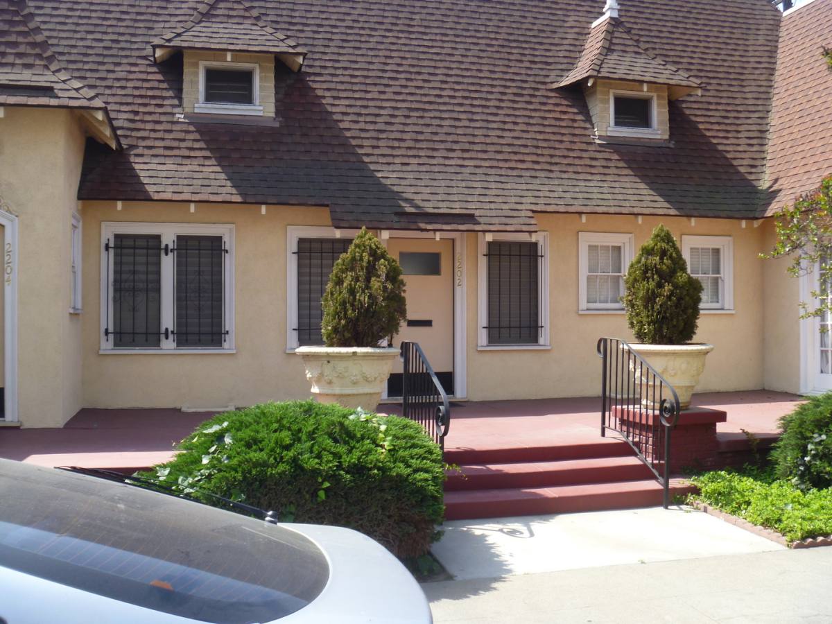 Apartment for rent at 2202-2230 E Lowena Dr, Long Beach, CA 90803