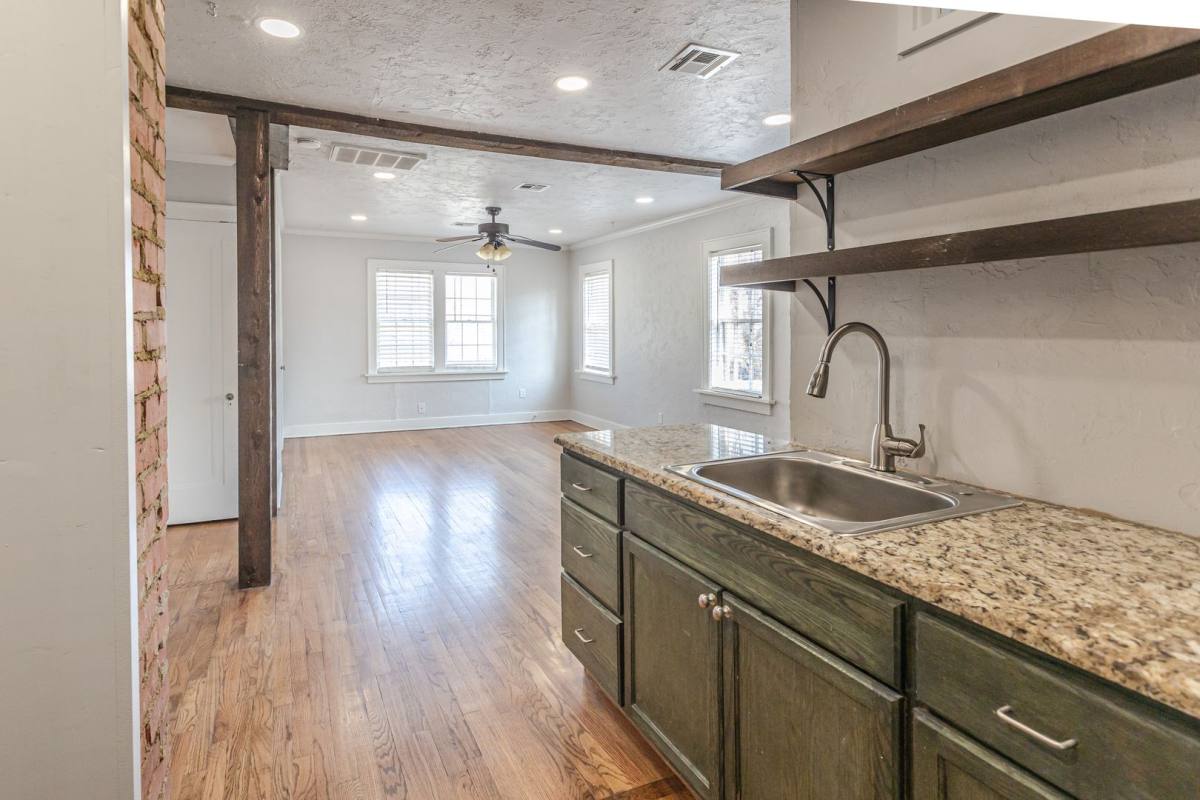 Apartment for rent at 441 NW 28th St, Oklahoma City, OK 73103
