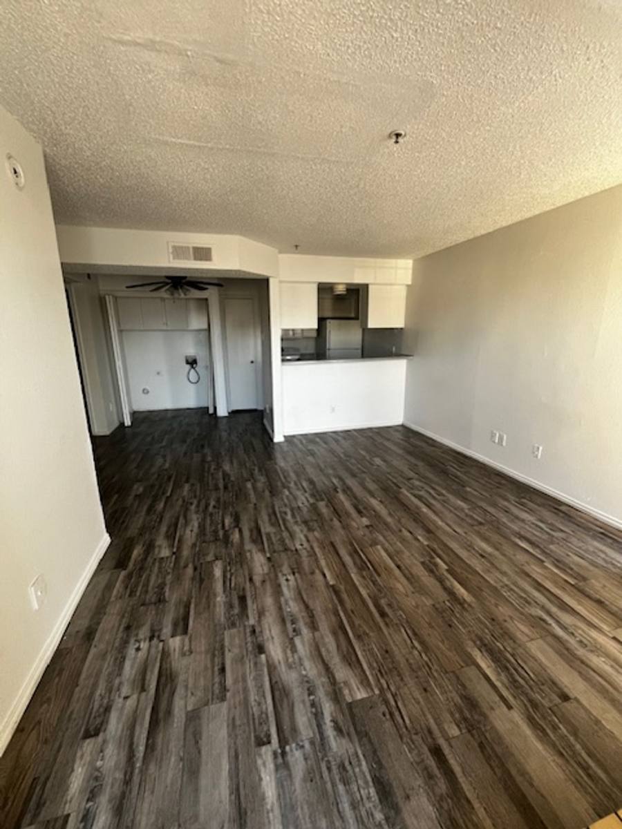 Apartment for rent at 2223 Bennett Ave, Dallas, TX 75206